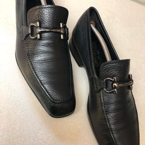 Men’s size 9D Ferragamo shoes
